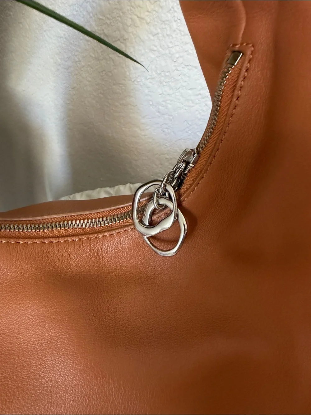 STAUD authentic medium